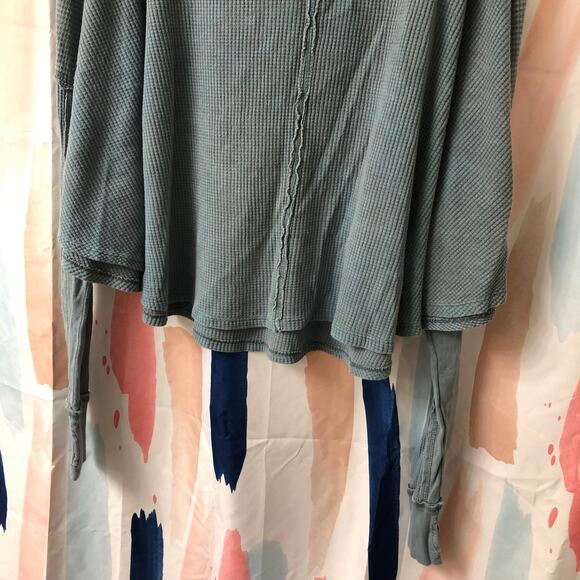 NWOT We the Free / Free People Microphone Drop Thermal Top Silver Pine Size XS - Picture 11 of 12